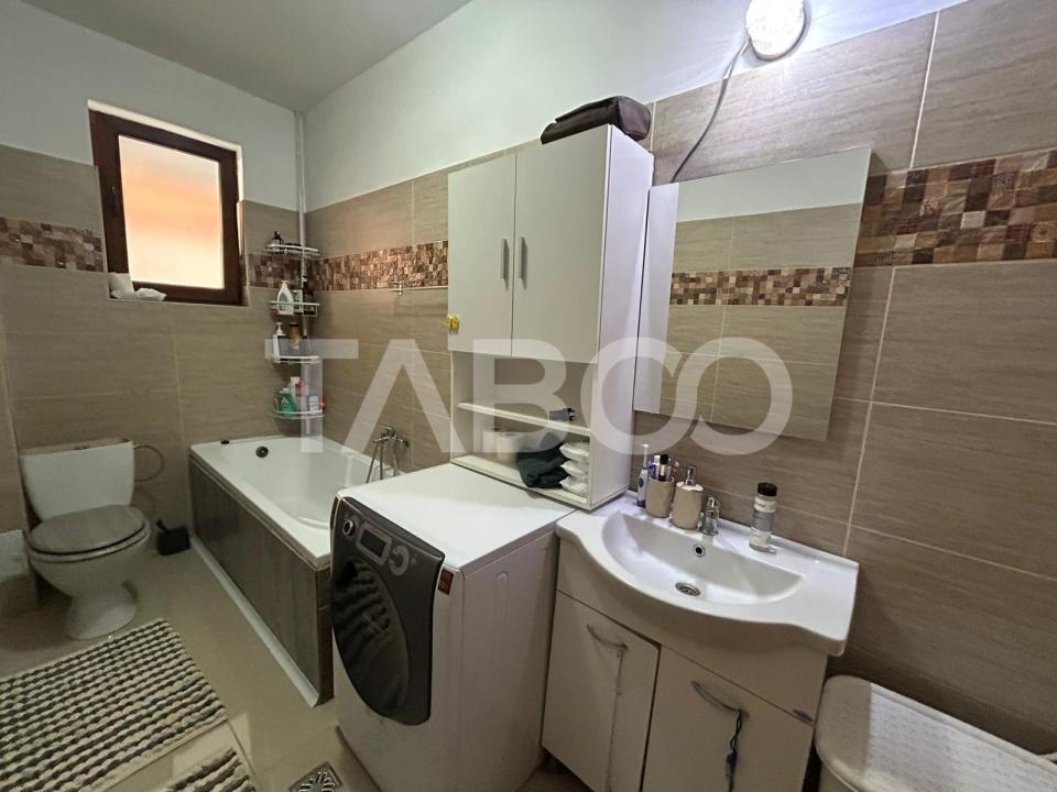 Apartament decomandat  2 camere si balcon 54 mp zona Brana Selimbar
