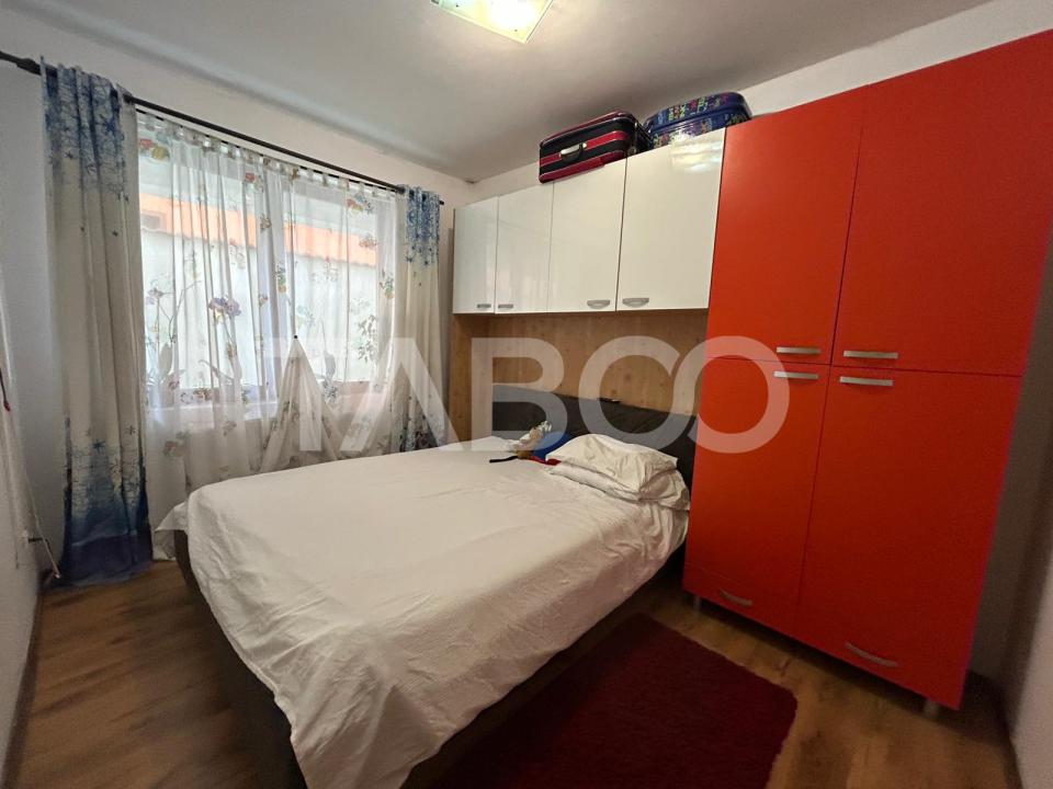 Apartament decomandat  2 camere si balcon 54 mp zona Brana Selimbar