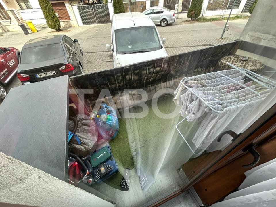 Apartament decomandat  2 camere si balcon 54 mp zona Brana Selimbar