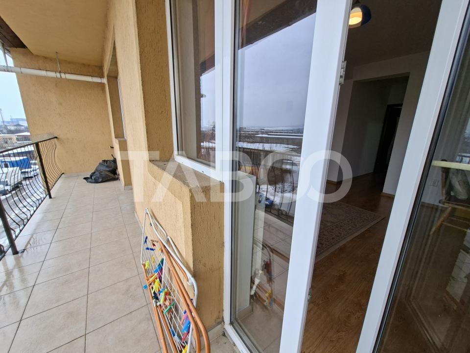 Apartament decomandat 2 camere si balcon Selimbar Brana