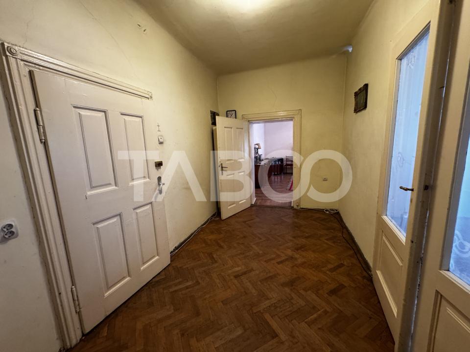Apartament decomandat 3 camere 123 mpu langa Podul Minciunilor Sibiu