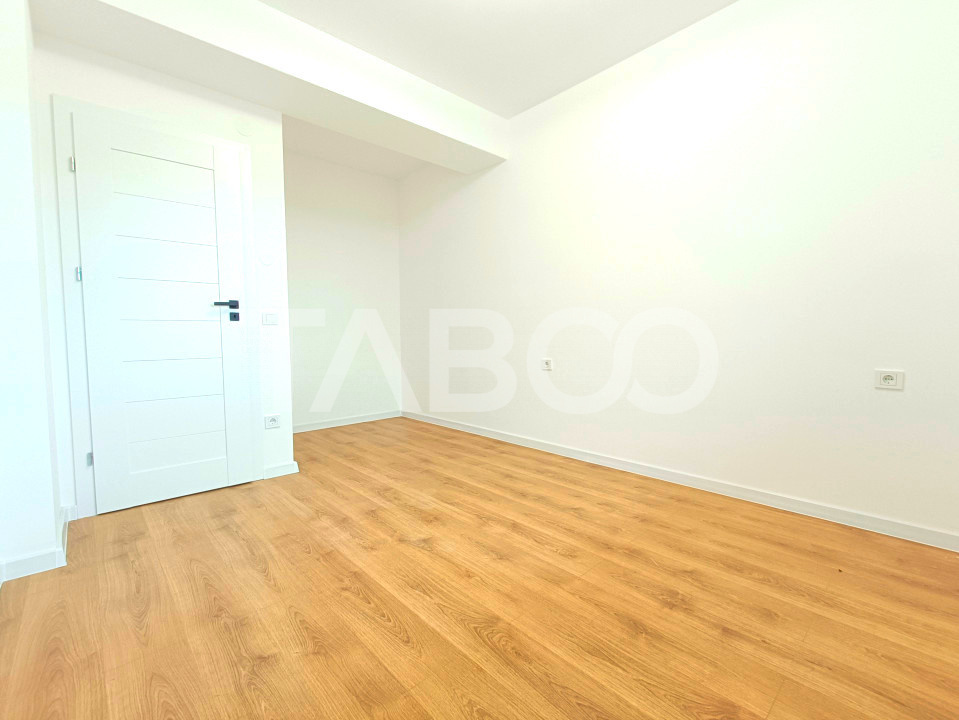 Apartament decomandat 3 camere 2 bai - bucatarie separata - parcare