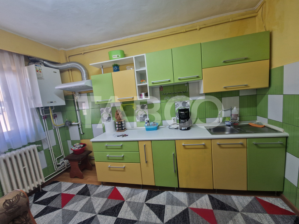 Apartament decomandat 3 camere 2 bai Semaforului Vasile Aaron