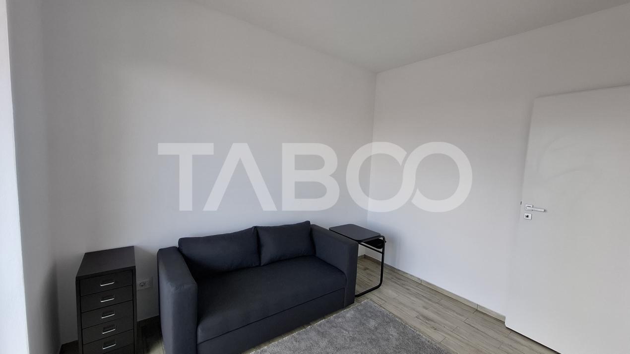 Apartament decomandat 3 camere 2 balcoane bloc cu lift Sibiu