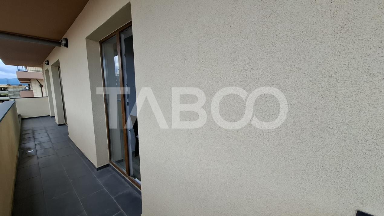 Apartament decomandat 3 camere 2 balcoane bloc cu lift Sibiu