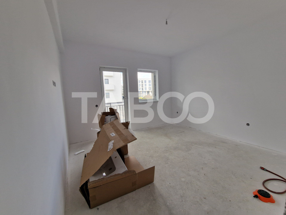 Apartament decomandat 3 camere 66 mp balcon 21 mp loc parcare inclus