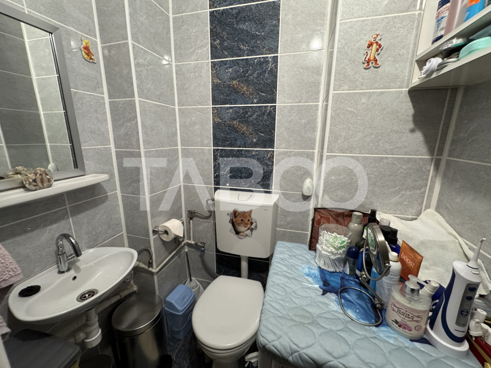 Apartament decomandat 3 camere 69 mpu balcon logie pivnita Rahovei