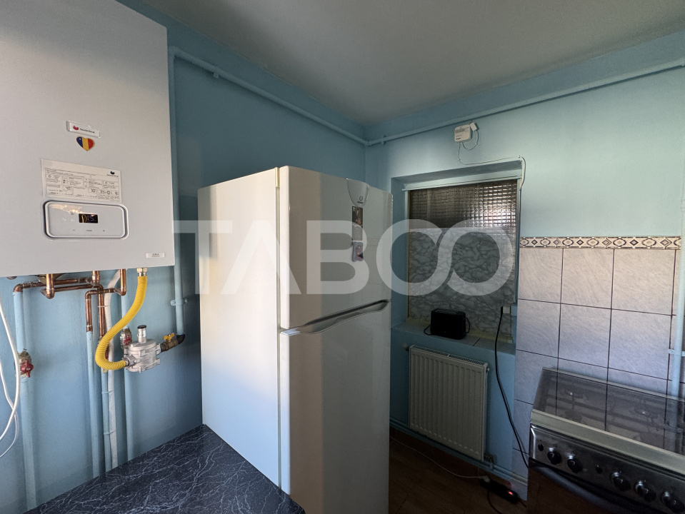 Apartament decomandat 3 camere 69 mpu balcon logie pivnita Rahovei
