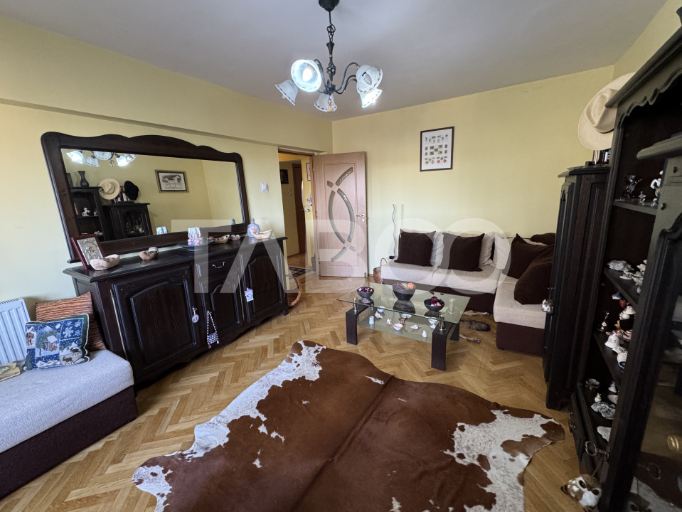 Apartament decomandat 3 camere 69 mpu balcon logie pivnita Rahovei