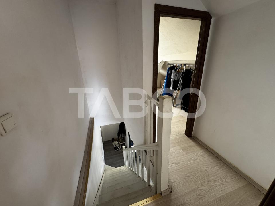 Apartament decomandat 3 camere 70 mpu balcon intabulat Cedonia Sibiu