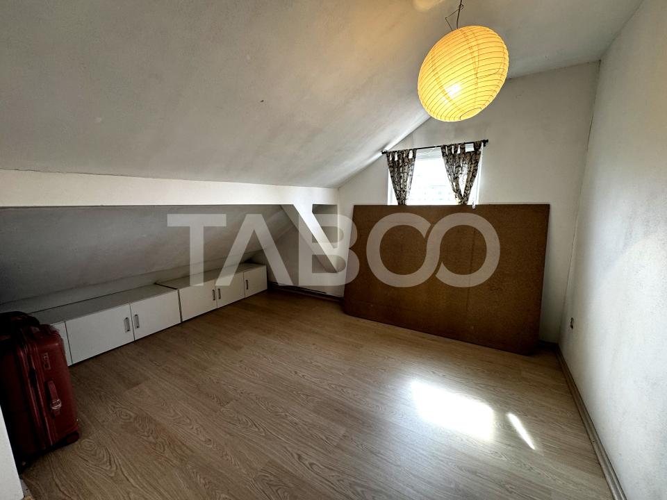 Apartament decomandat 3 camere 70 mpu balcon intabulat Cedonia Sibiu