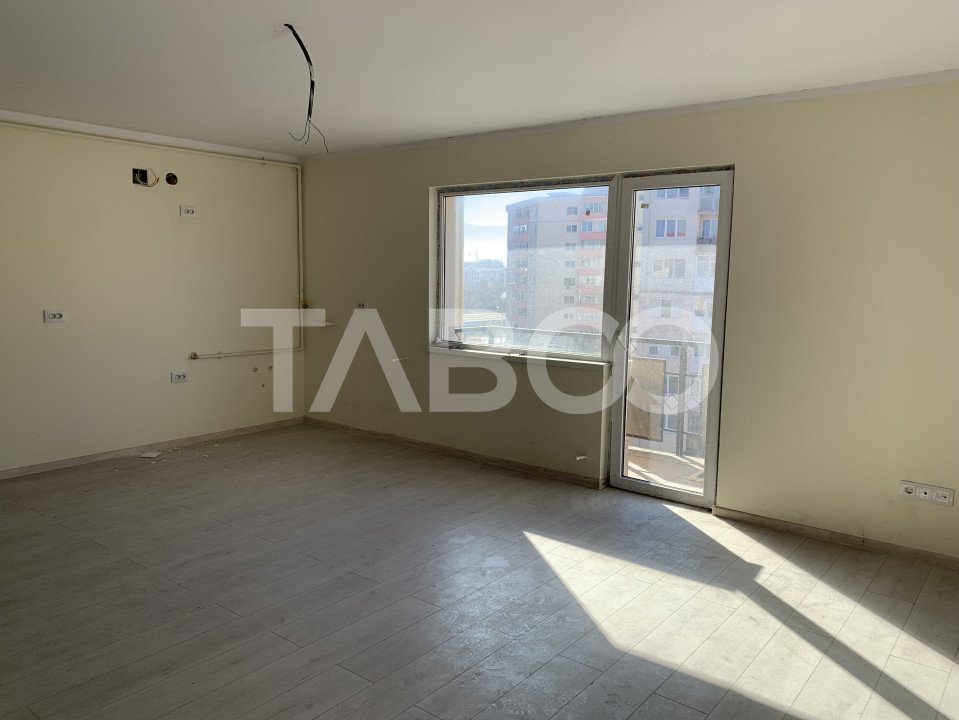Apartament decomandat 3 camere 77 mpu 2 bai balcon zona Mihai Viteazu in Sibiu - Rahovei