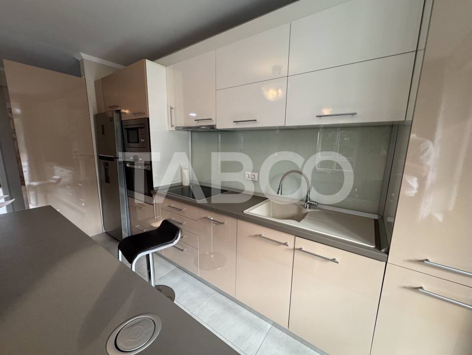 Apartament decomandat 3 camere 79 mpu loc parcare Dumbrava Sibiu