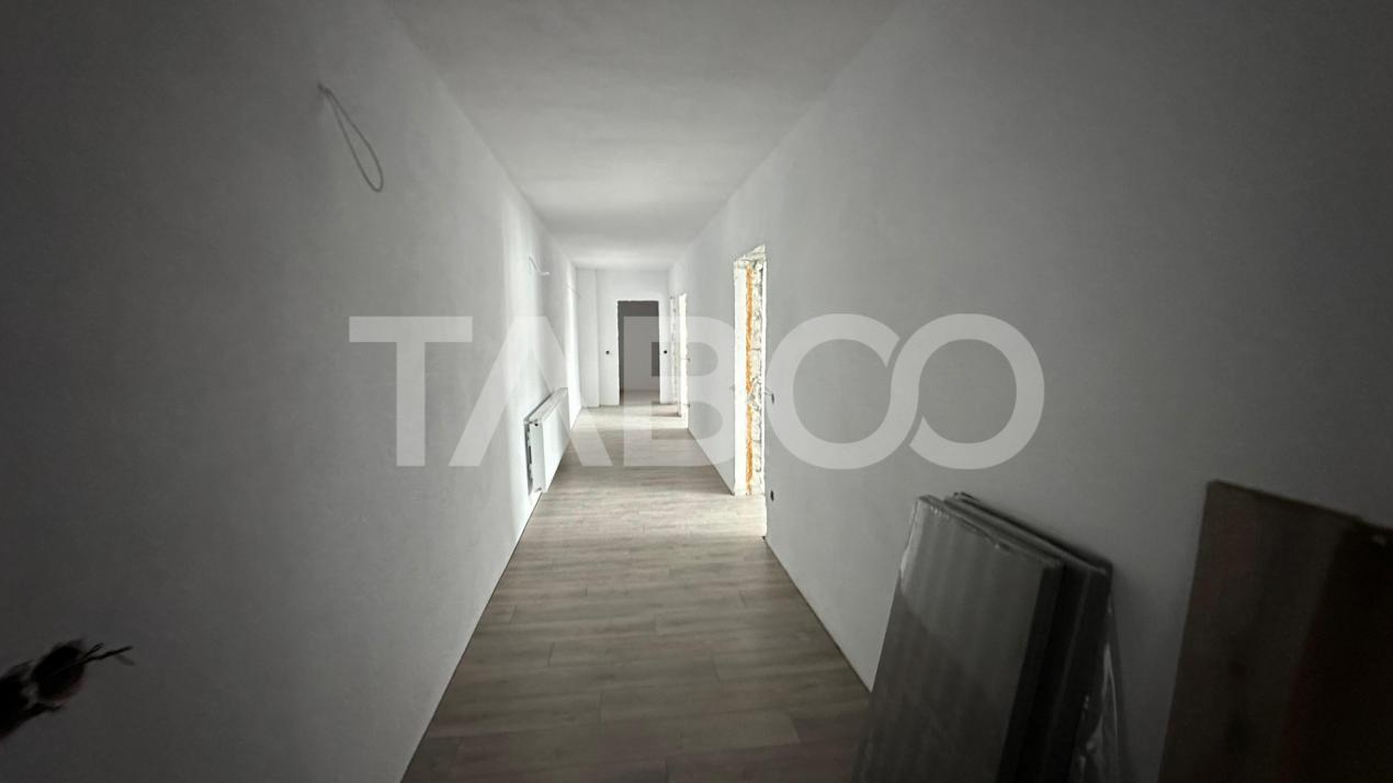 Apartament decomandat 3 camere  84 mpu etaj intermediar Turnisor Sibiu