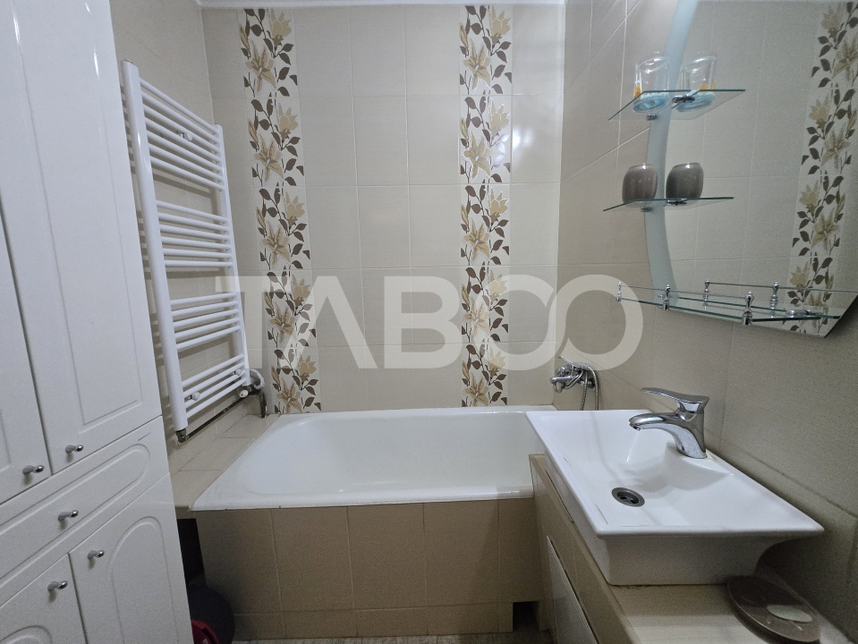 Apartament decomandat 3 camere de inchiriat 64mpu zona Strand Sibiu