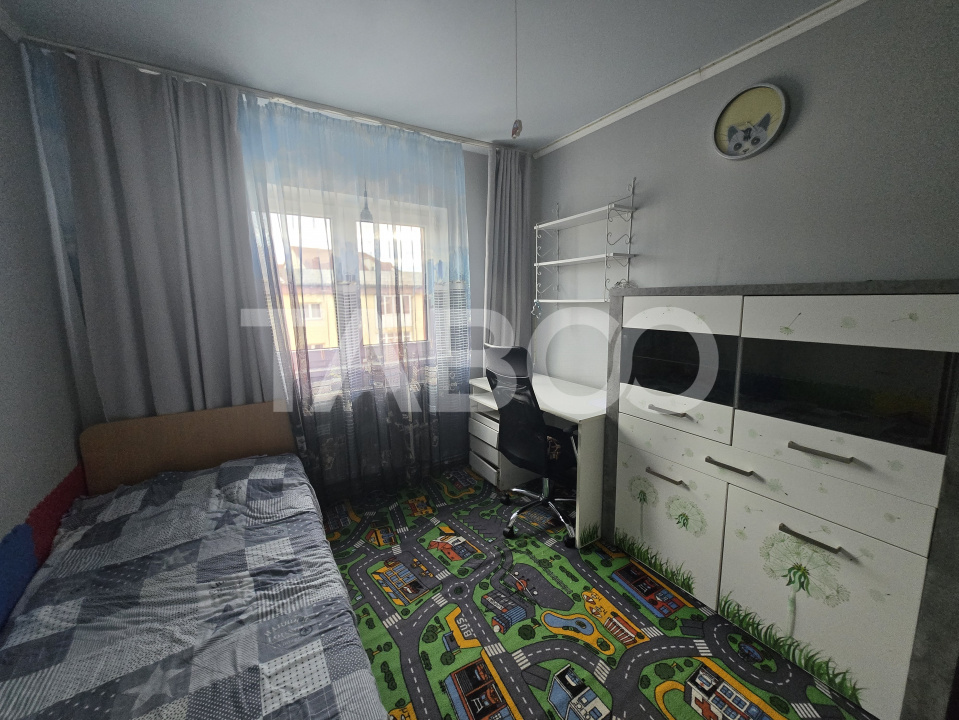 Apartament decomandat 3 camere de inchiriat 64mpu zona Strand Sibiu