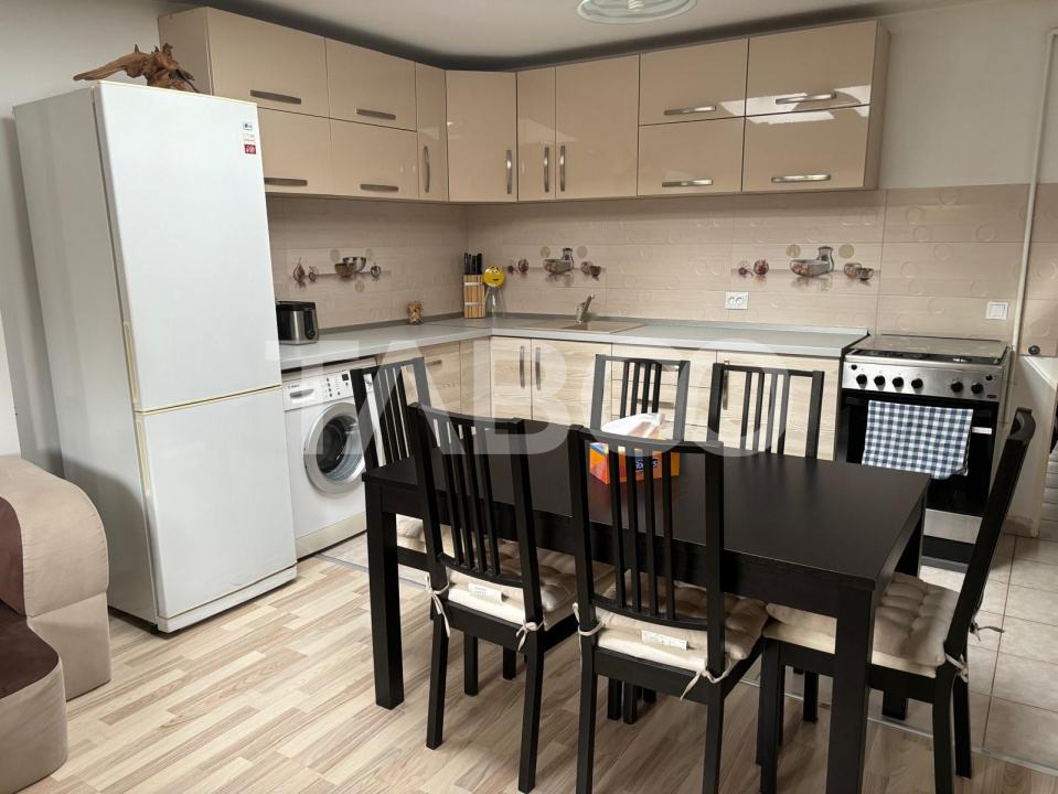 Apartament decomandat 3 camere de vanzare langa Parcul Belvedere