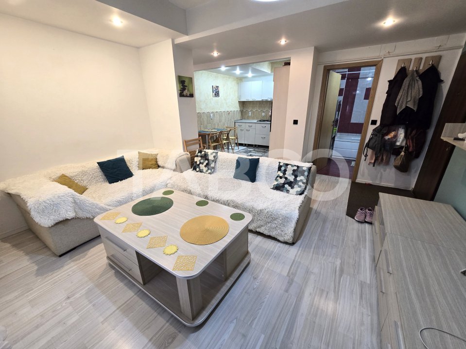 Apartament decomandat 3 camere de vanzare parcare zona Tilisca Sibiu