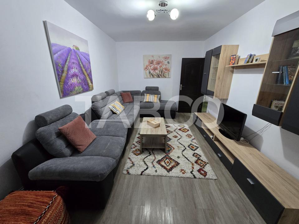 Apartament decomandat 70 utili balcon lift pivnita Vasile Aaron Sibiu
