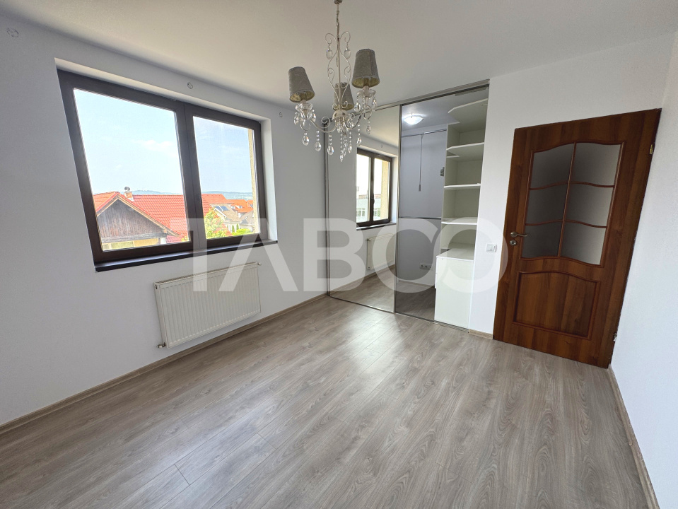 Apartament decomandat cu 3 camere 69 mpu 2 parcari Brana Selimbar