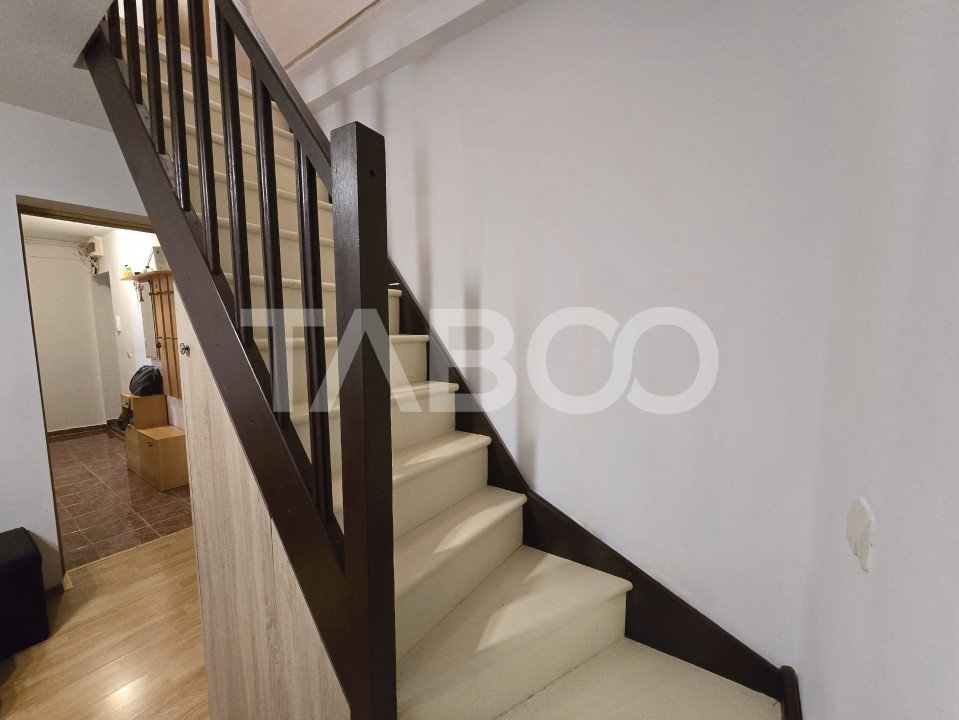Apartament decomandat de vanzare 4 camere balcon 83 mpu Mihai Viteazul