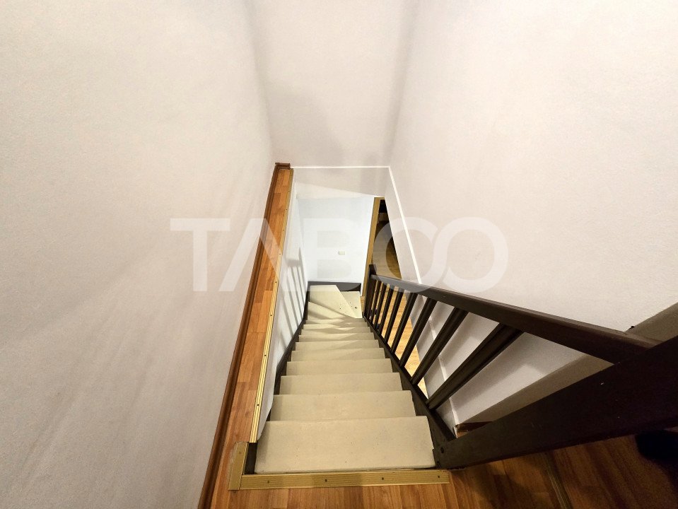 Apartament decomandat de vanzare 4 camere balcon 83 mpu Mihai Viteazul