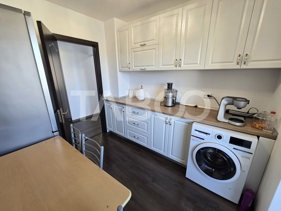 Apartament decomandat de vanzare 53 utili renovat pivnita Dioda Sibiu