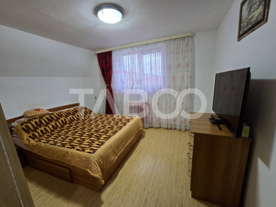 Apartament decomandat de vanzare 59 utili balcon pod zona Dioda Sibiu