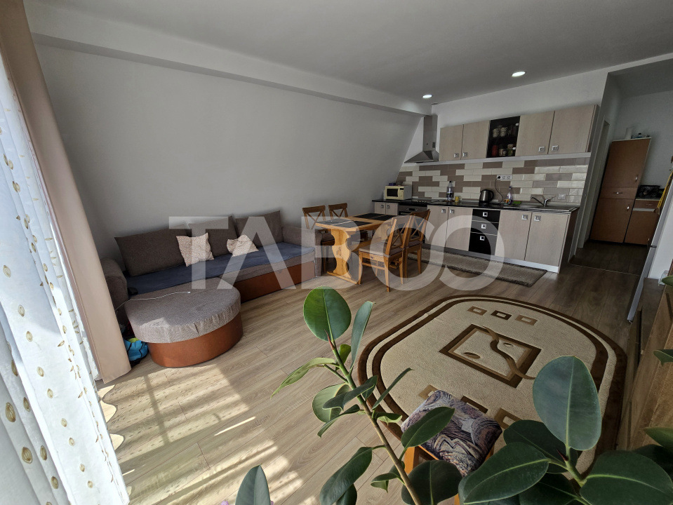 Apartament decomandat de vanzare mobilat 65 utili balcon parcare Sibiu