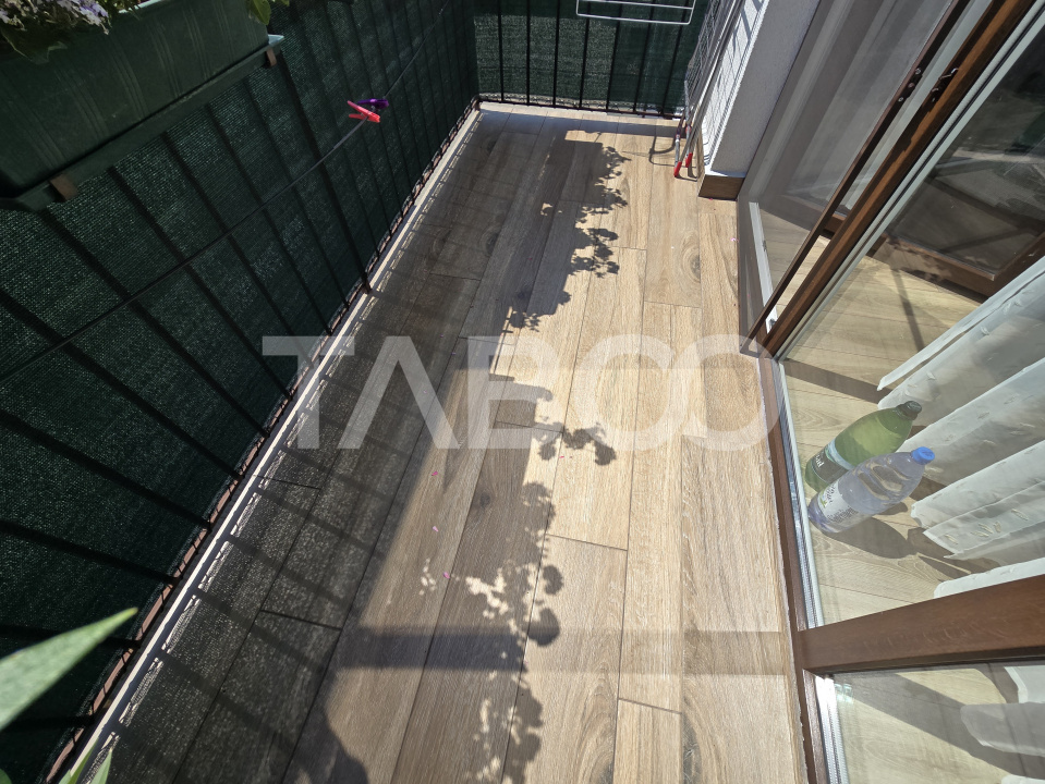 Apartament decomandat de vanzare mobilat 65 utili balcon parcare Sibiu