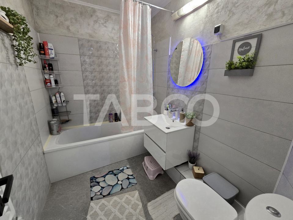 Apartament decomandat de vanzare mobilat pivnita Vasile Aaron Sibiu 