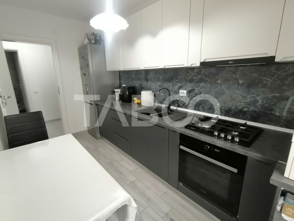 Apartament decomandat de vanzare mobilat utilat balcon Selimbar Sibiu