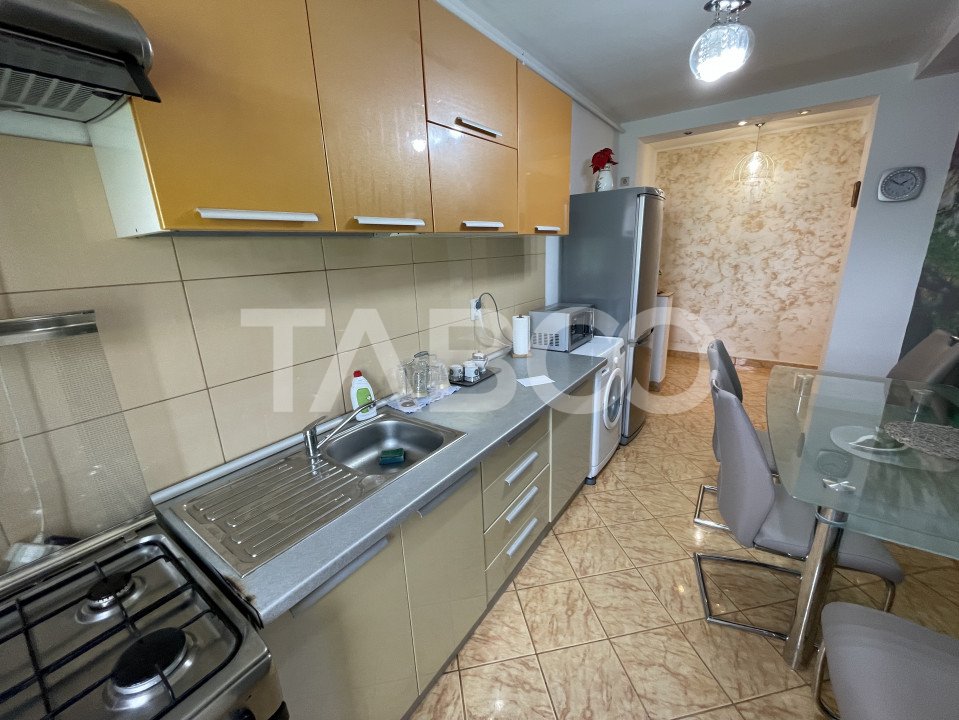Apartament decomandat etaj 1 cu 2 camere 60 mpu balcon Selimbar