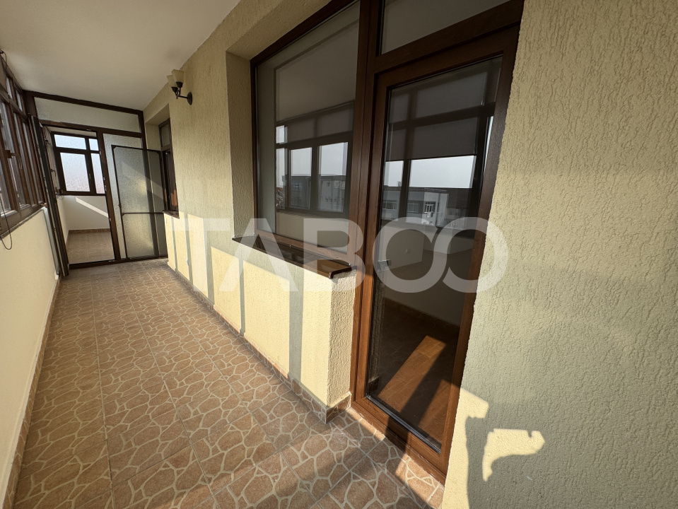 Apartament etaj 2 decomandat 3 camere balcon 69 mpu Selimbar Sibiu