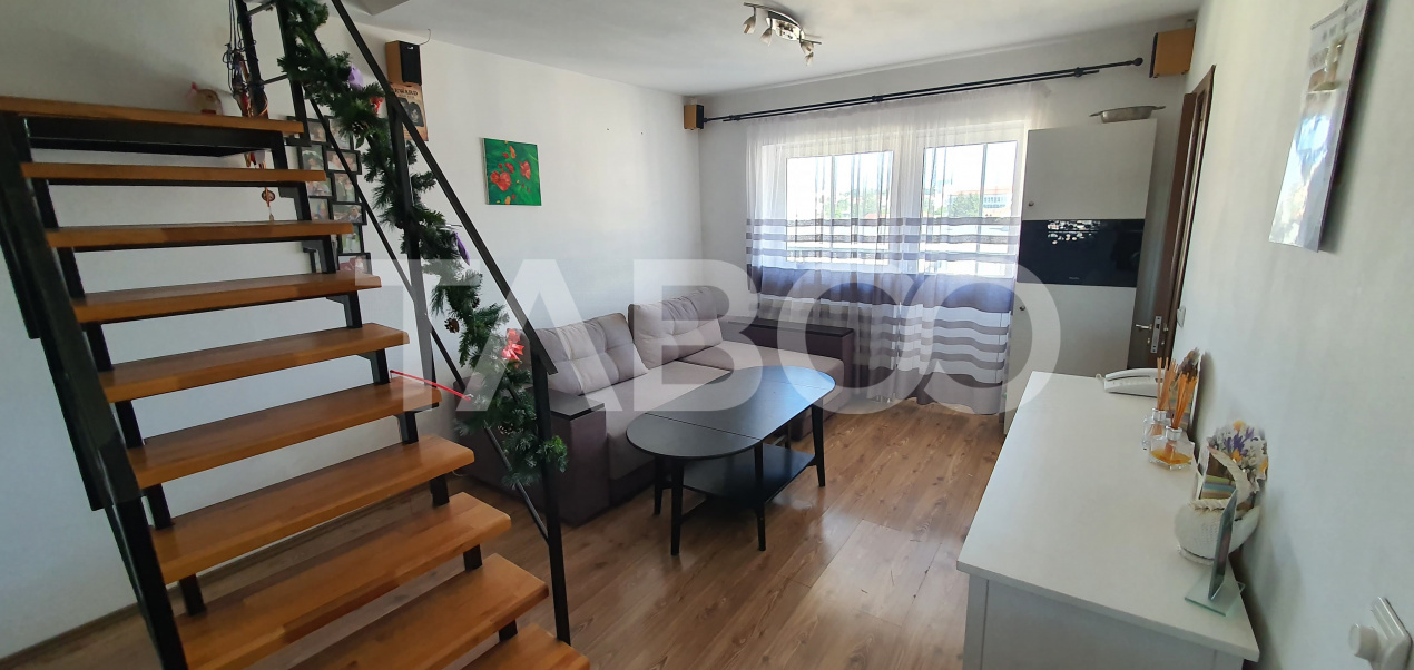 Apartament intabulat la mansarda 3 camere 65 mp balcon Turnisor