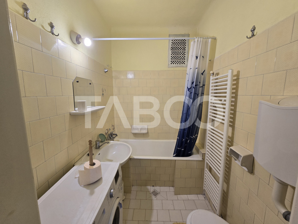 Apartament la casa  2 camere 70 mpu utili etaj 1 zona Calea Dumbravii