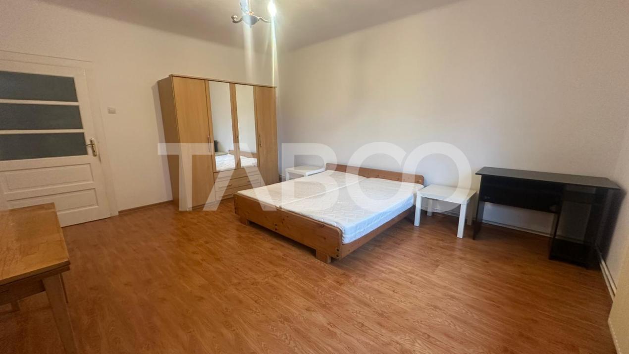 Apartament la casa 3 camere 105 mpu cu curte zona Tiglari Sibiu 