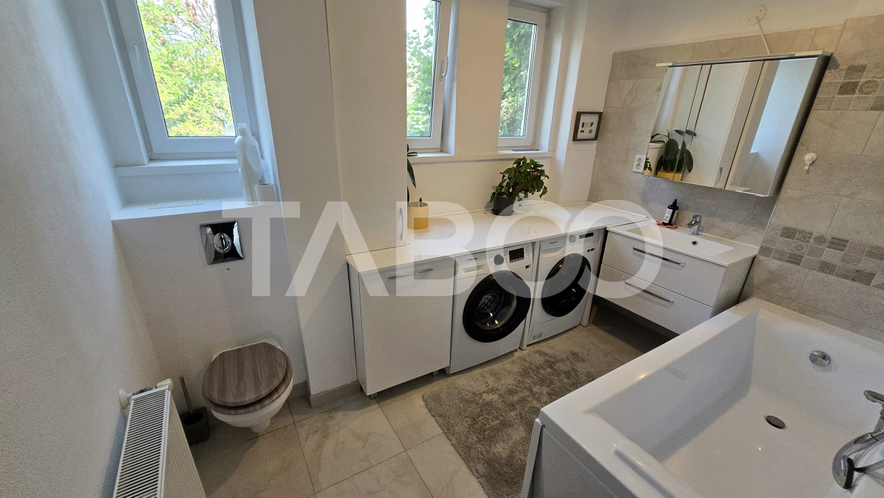 Apartament la casa de inchiriat Central 4 camere 2 bai 2 balcoane