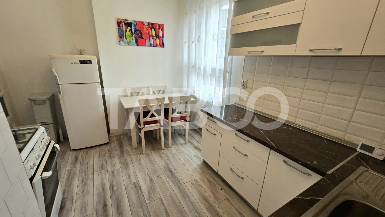 Apartament la casa de inchiriat Orasul de jos 3 camere 2 bai 