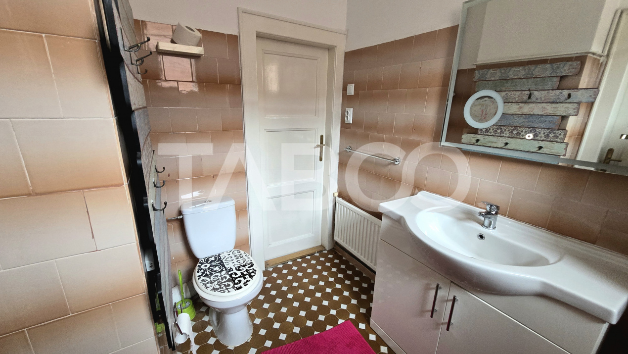 Apartament la casa de inchiriat Orasul de jos 3 camere 2 bai 