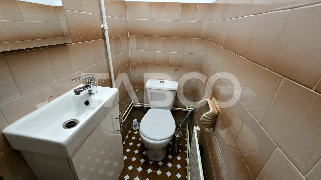 Apartament la casa de inchiriat Orasul de jos 3 camere 2 bai 
