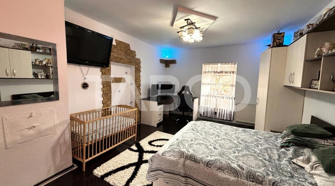 Apartament la casa + pivnita 93 mp utili Centrul Istoric