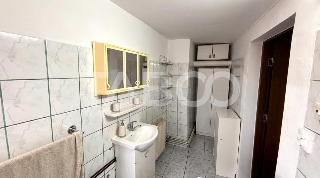 Apartament la casa + pivnita 93 mp utili Centrul Istoric