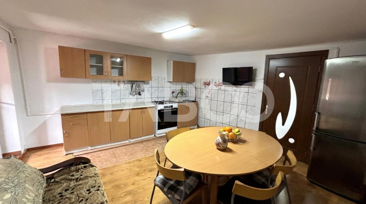 Apartament la casa + pivnita 93 mp utili Centrul Istoric