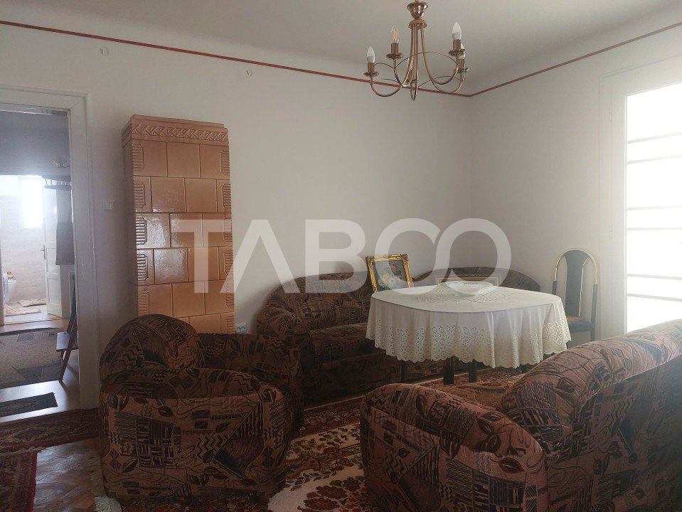 Apartament la casa spatios 2 camere etaj 1 zona Calea Dumbravii