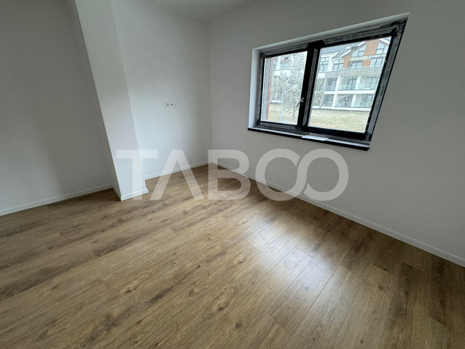 Apartament la cheie 5 camere 3 bai 105 mp balcon loc parcare Sibiu