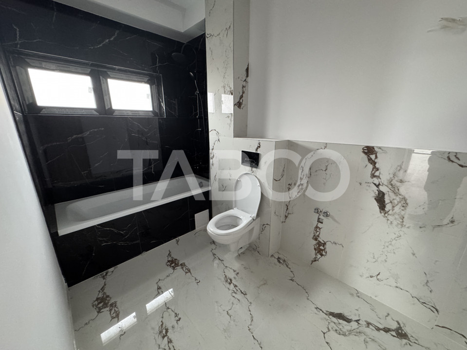 Apartament la cheie 5 camere 3 bai 105 mp balcon loc parcare Sibiu