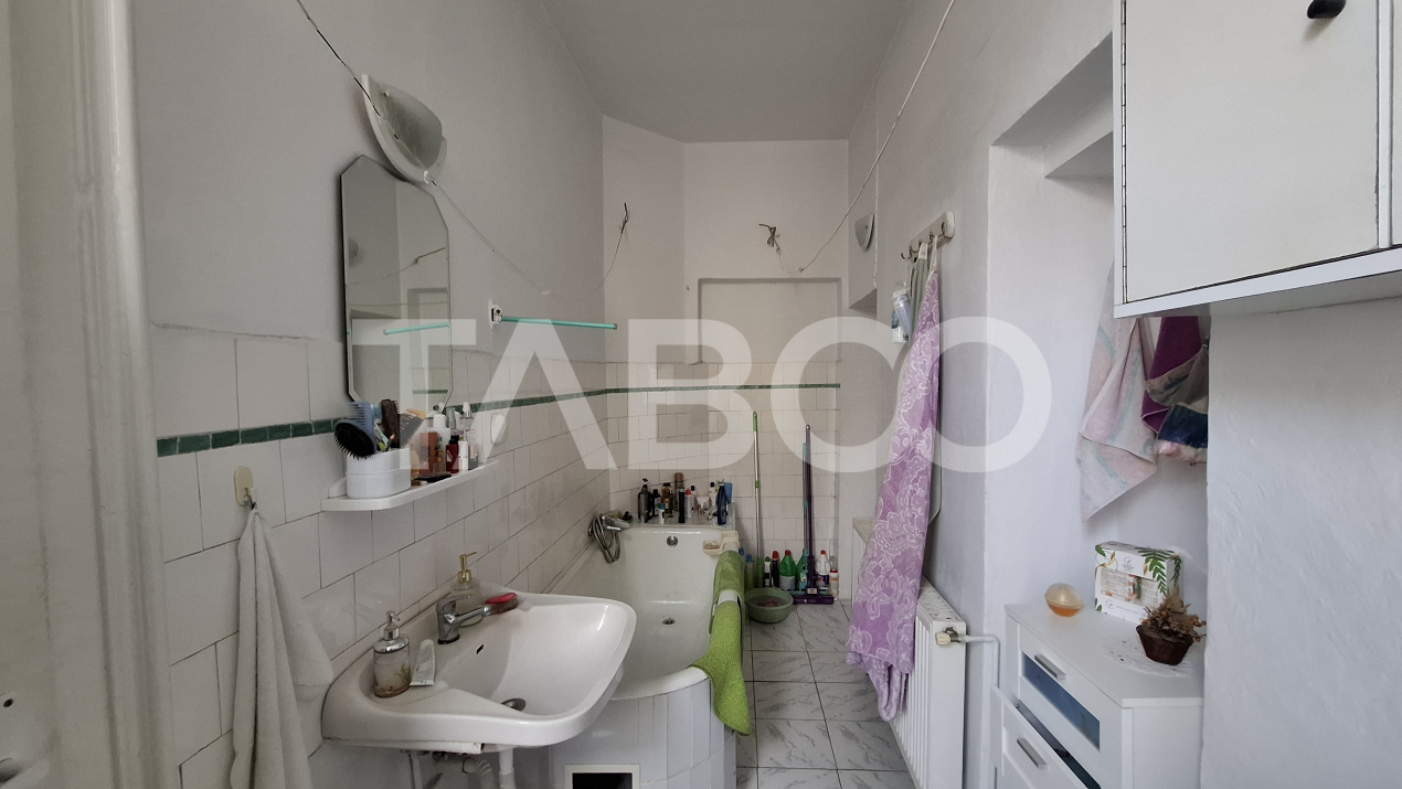 Apartament la vila 3 camere de vanzare 113 mp zona Ultracentral Sibiu