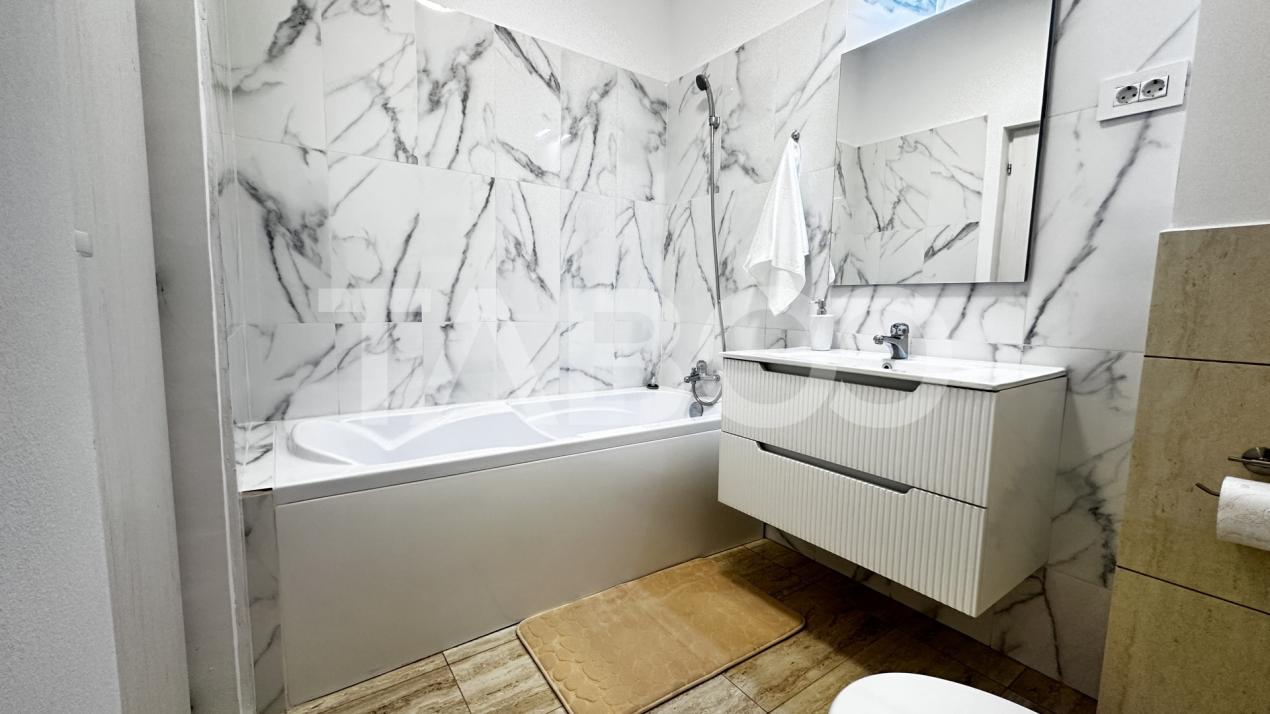 Apartament mobilat utilat 3 camere 2 bai parcare zona Calea Surii Mici