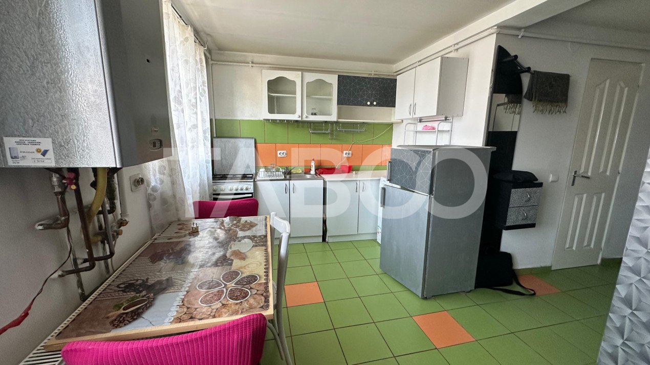 Apartament mobilat utilat 51 mpu zona Vasile Aaron Sibiu  
